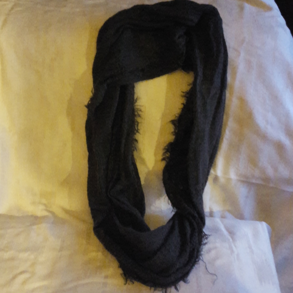 Infinity scarf